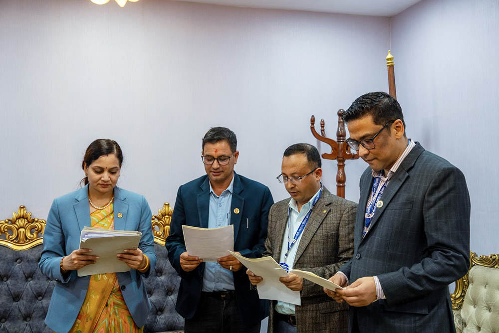 कर्णाली स्वास्थ्य विज्ञान प्रतिष्ठानमा चार पदाधिकारी नियुक्त