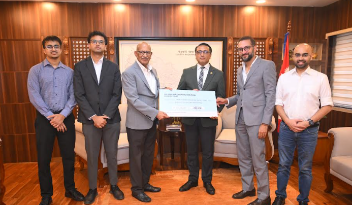 गोल्छा च्यारिटी ट्रष्टद्वारा बाढीपीडितका लागि १ करोड ११ लाख सहयोग
