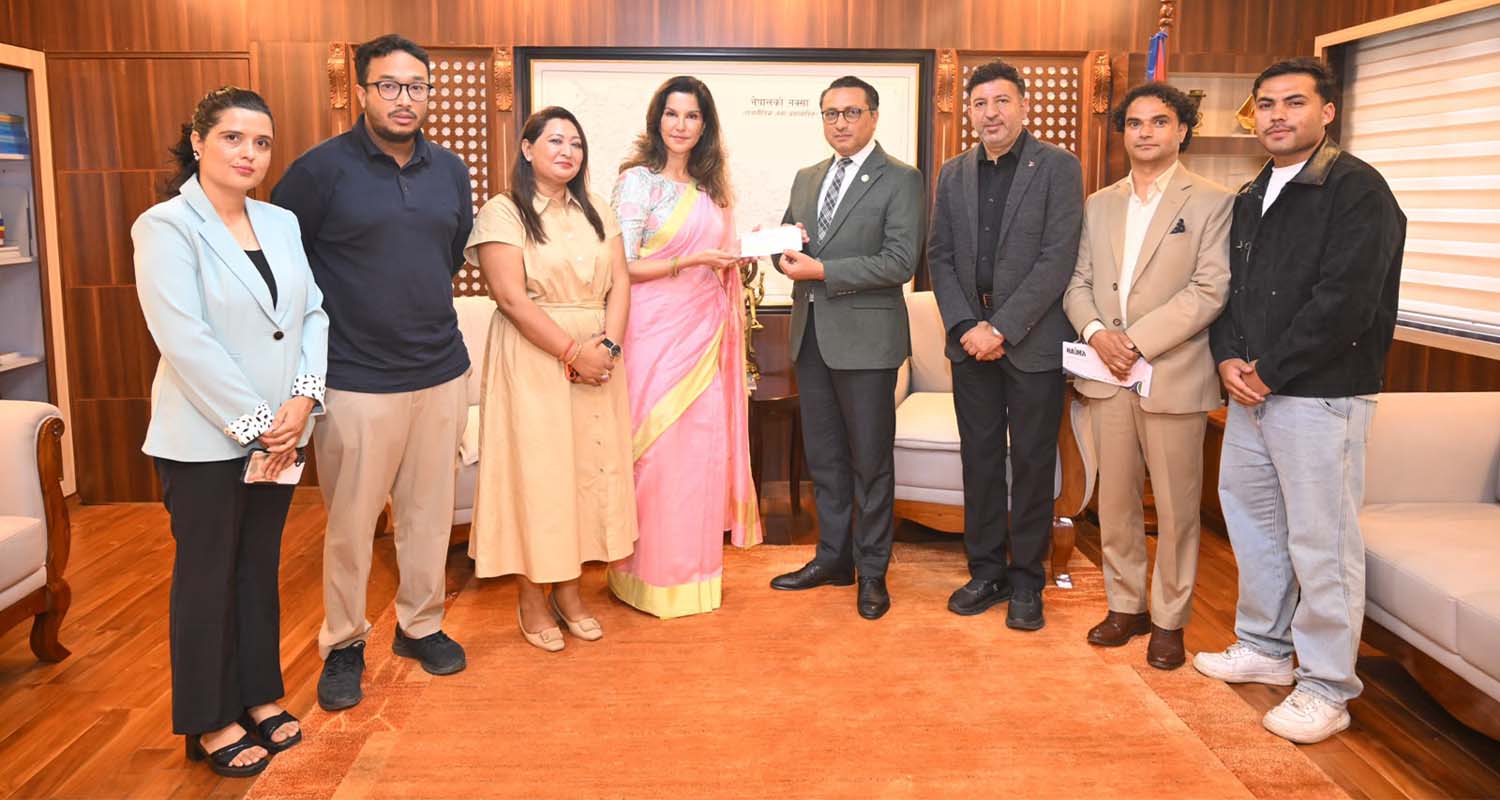 रसुवा बाढीपीडितका लागि नाइमाको ५० लाख सहयोग हस्तान्तरण