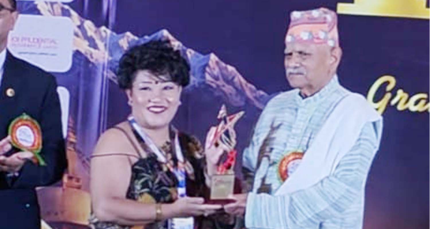 वरिष्ठ सौन्दर्यविद् सुष्मा महरा एसियन प्रोफेसनल एचिभमेन्ट अवार्डबाट सम्मानित