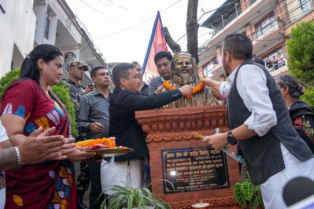 जेनजी आन्दोलनका प्रथम सहिद विनोद महर्जनको शालिक अनावरण