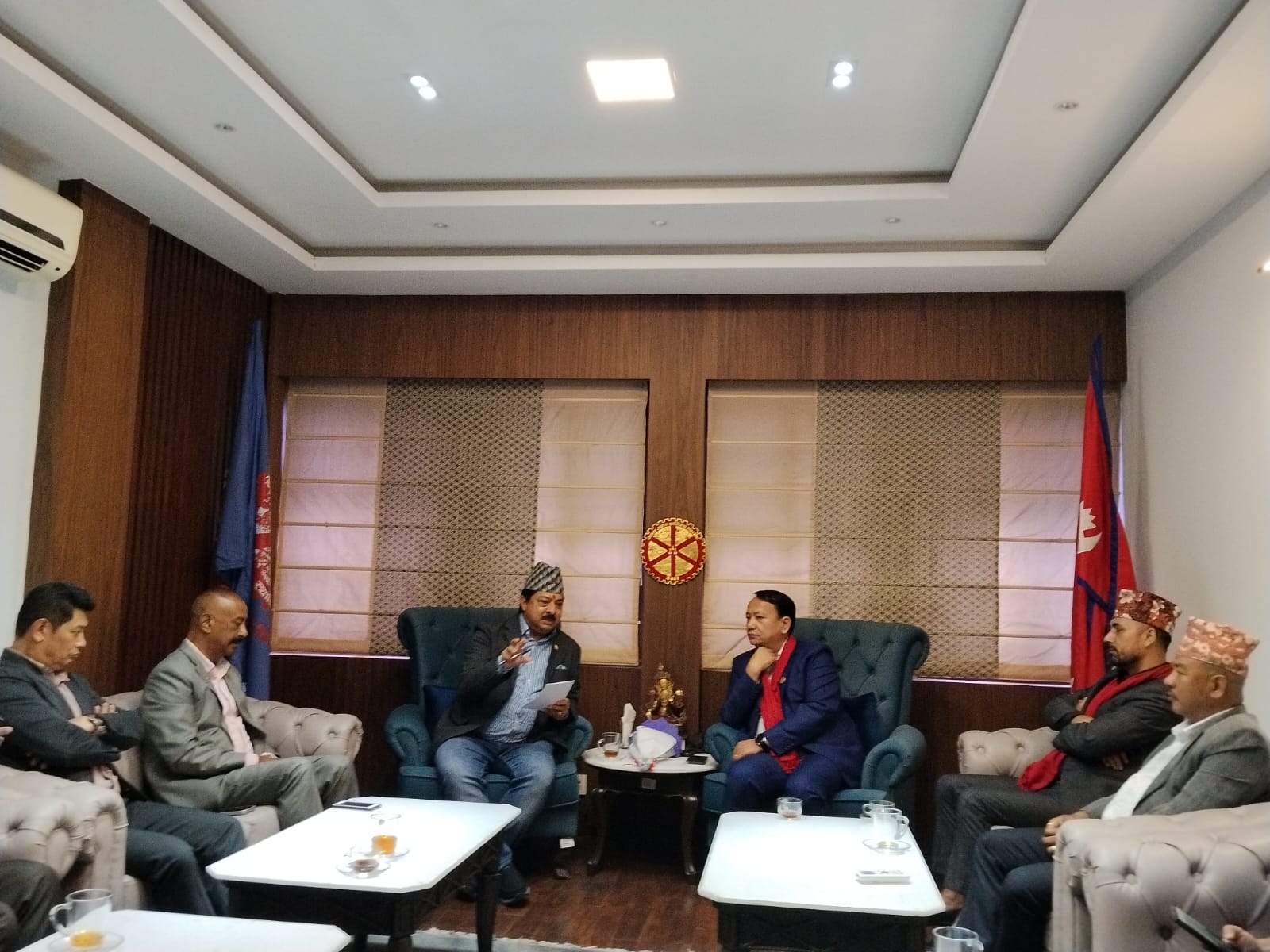 बागमती प्रदेशका मुख्यमन्त्री थापा र महासंघका अध्यक्ष श्रेष्ठबीच भेटवार्ता: विपद्पछिको पुन:स्थापना, लगानी प्रवद्र्धन र रोजगारी सिर्जनामा सहकार्य गर्ने प्रतिवद्धता