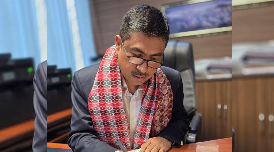 नेपाल विद्युत प्राधिकरणको कार्यकारी निर्देशकमा दीर्घायु कुमार श्रेष्ठ नियुक्त
