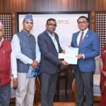 बाढीपीडितका लागि नेपाल इन्जिनियरिङ कलेजद्वारा १० लाख बढी सहयोग