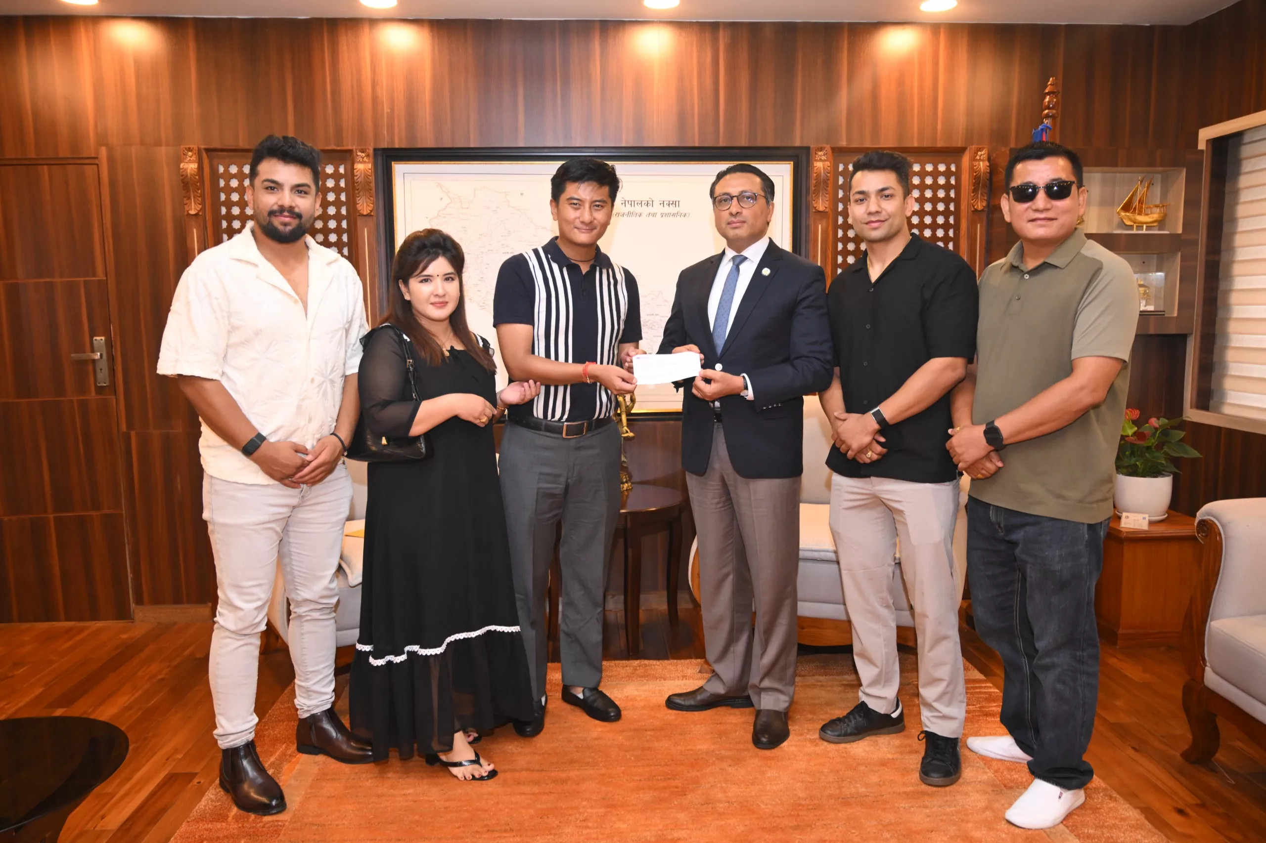 सेकुवा बाई किलोद्वारा बाढीपीडितका लागि २० लाख ११ हजार १११ रुपैयाँ सहयोग