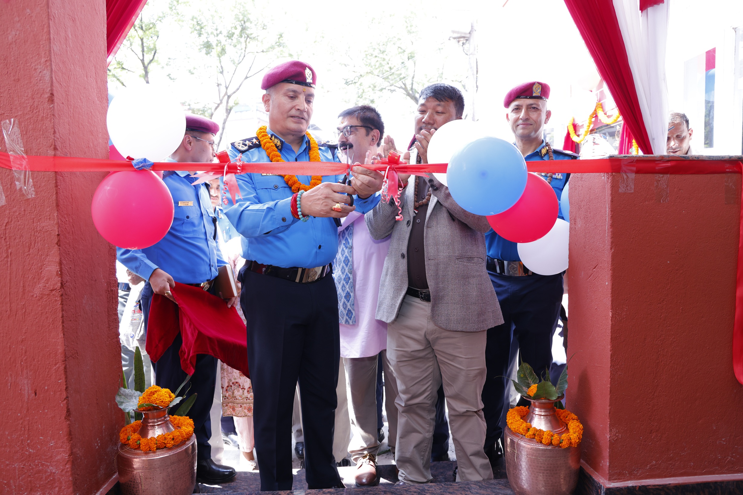 प्रहरी वृत्त गौशालाको पुनर्निर्मित भवन उद्घाटन