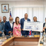 गैरआवासीय नेपालीद्वारा सरकारलाई एक करोड र डीएनए परीक्षण सामग्री हस्तान्तरण