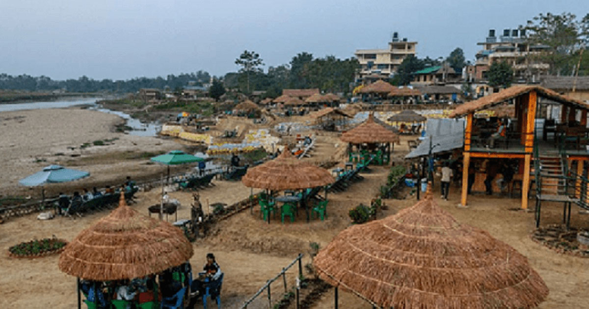 यसवर्षका दसैँमा सौराहामा आन्तरिक पर्यटक कमी