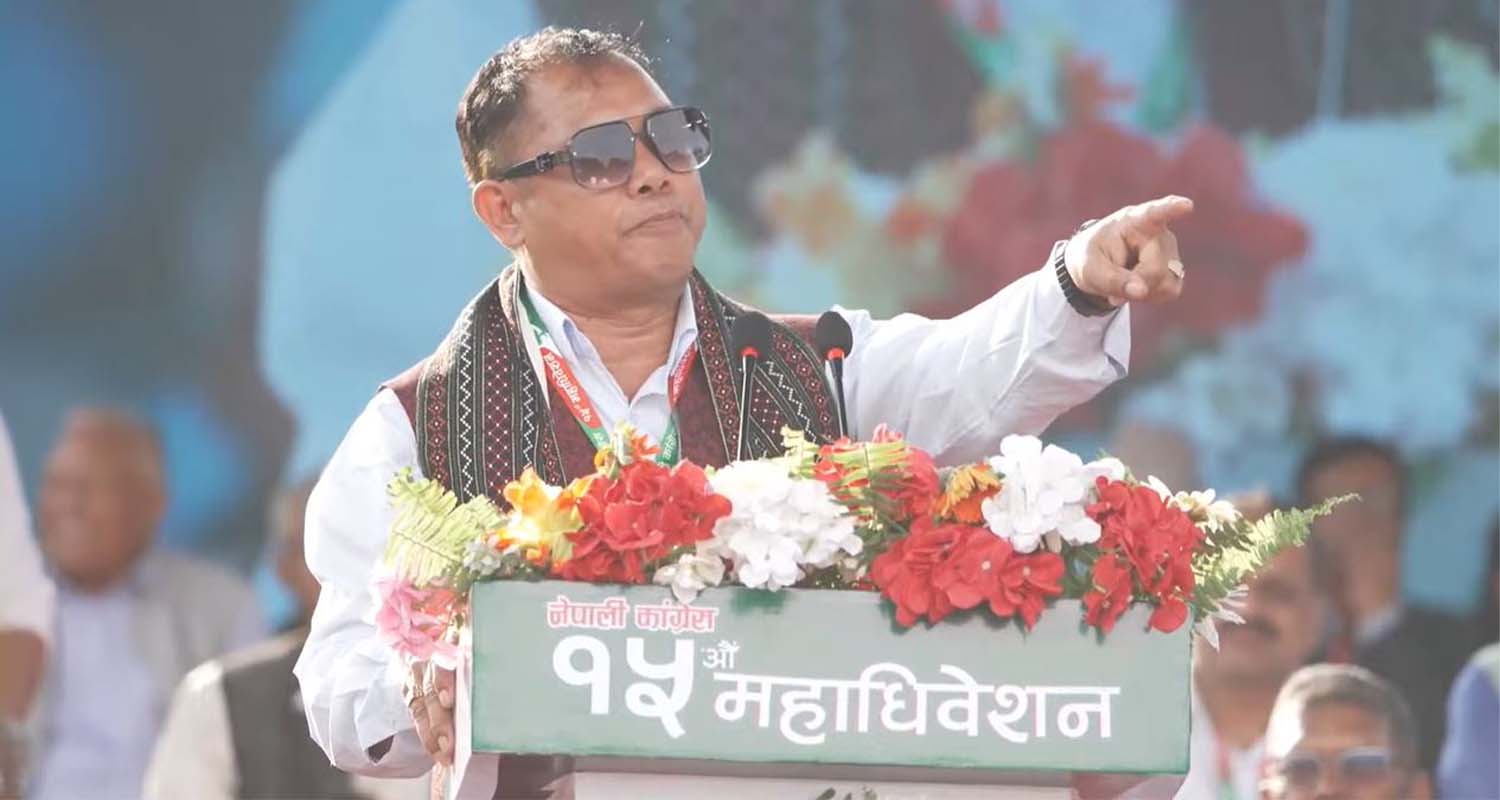 रेशम चौधरीको प्रश्न : गणतन्त्रसँगै हाम्रो धर्म किन साटियो गगनजी ?