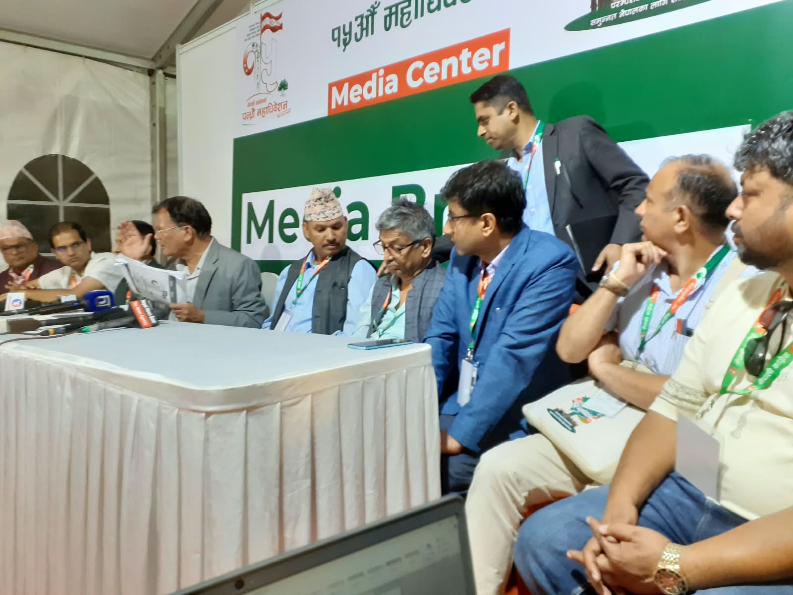 कांग्रेसको विधान पारित, केन्द्रीय कार्यसमिति २९७ सदस्यीय हुने
