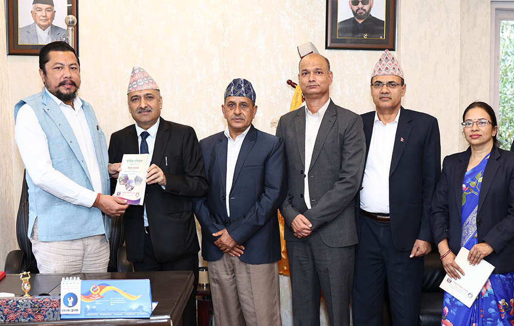 ऊर्जामा आधारित अर्थतन्त्रका लागि भरपर्दो नियामकीय वातावरण आवश्यक छ : मन्त्री श्रेष्ठ