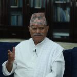 पुख्र्यौली गाउँ सपही पुगेर परिवारसँग दसैँ मनाए पूर्वराष्ट्रपति यादवले